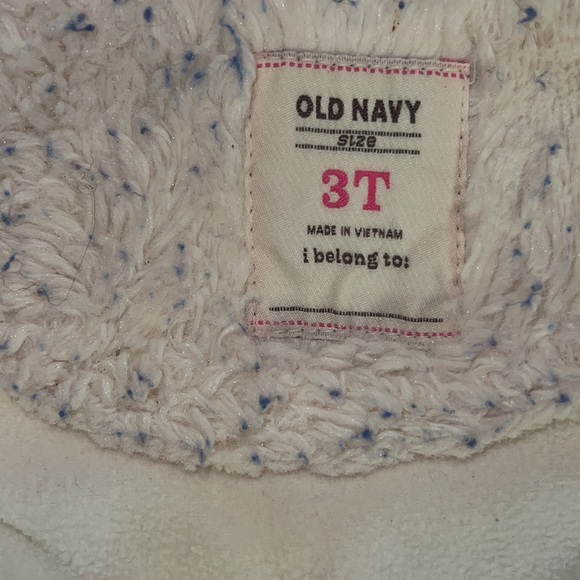 Toddler girls Old Navy vest size 3T. - Picture 3 of 3